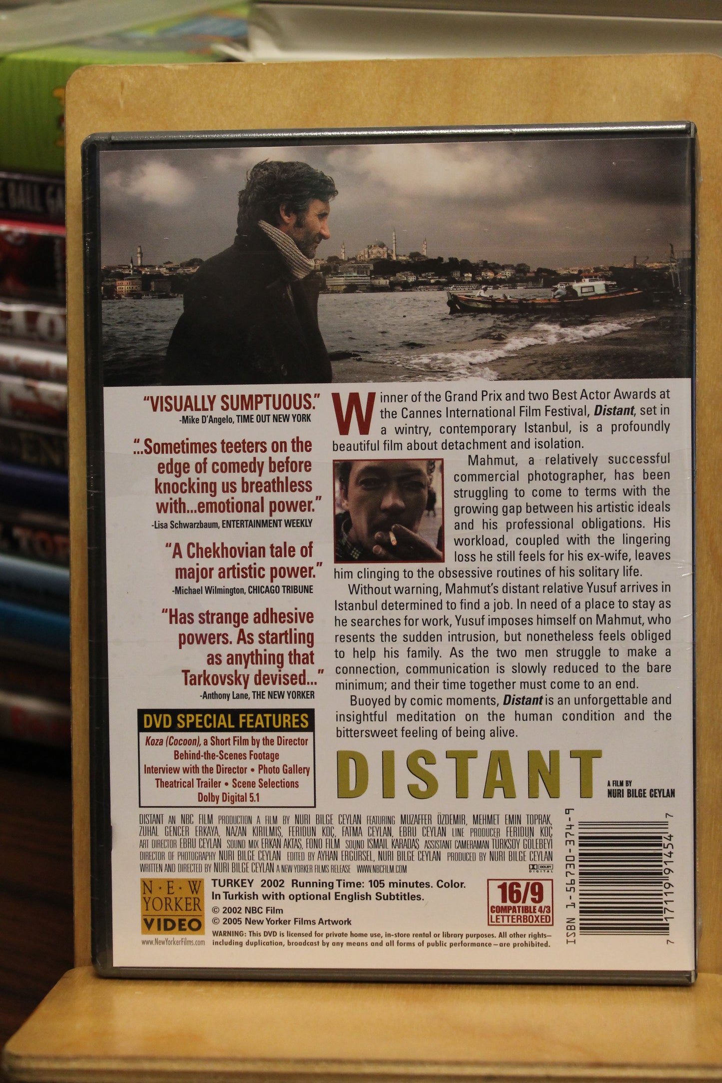 Distant DVD