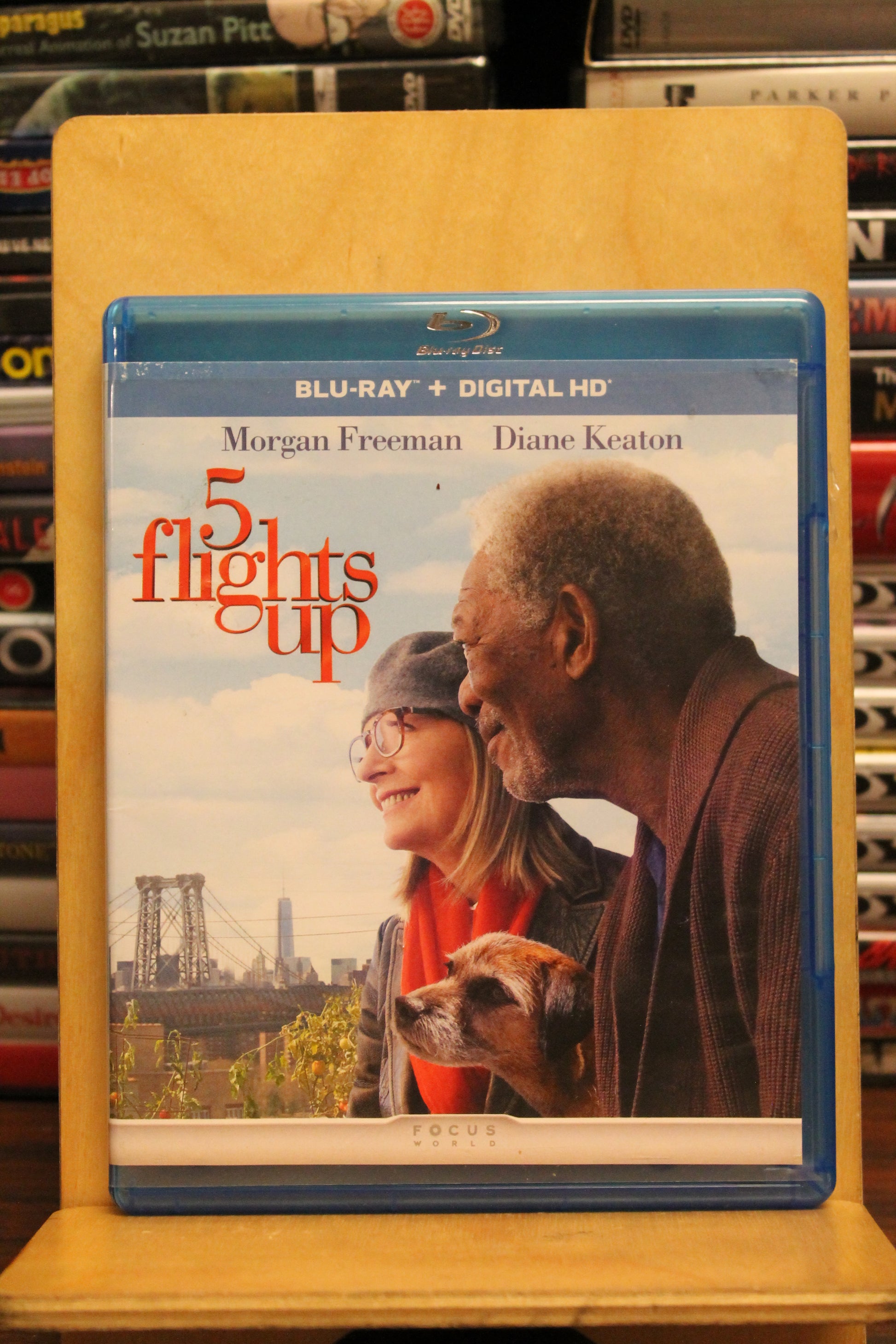 5 Flights Up Blu-ray