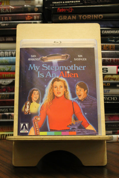 My Stepmother Is an Alien USED